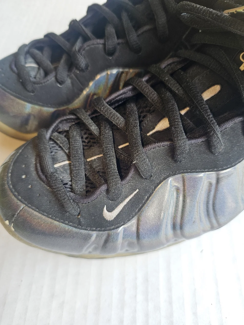 Nike Men's All-Black Iridescent Foamposite-Style Sneakers